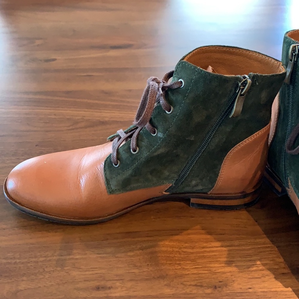 Classic Booties - Picture 3 of 4